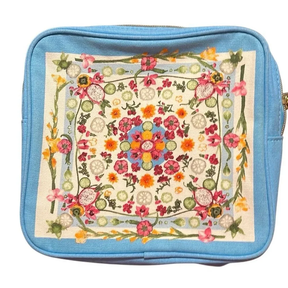 Estée Lauder fabric make up bag